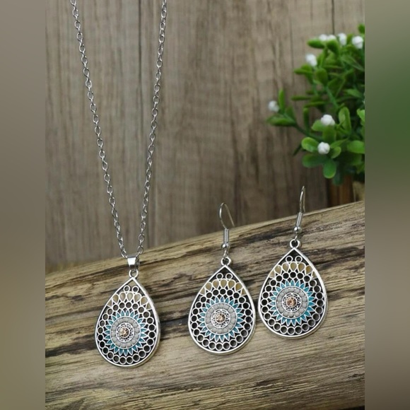 3Pc Boho Earring & Necklace Set NWT - Picture 6 of 7